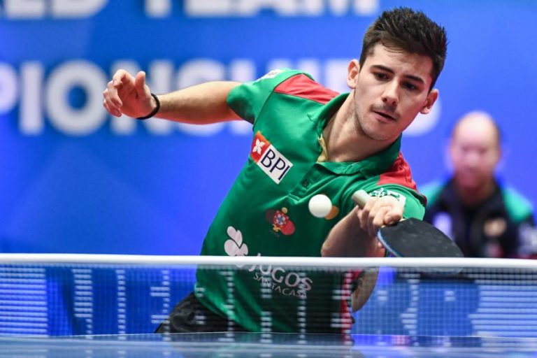 João Geraldo segue para oitavos de final do WTT Contender de ténis de mesa