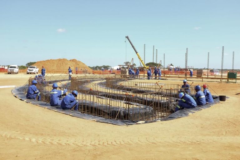 Moçambique/Ataques: Governo indica comandante da zona de operação especial do megaprojeto de gás