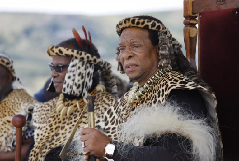 Rei Zulu Goodwill Zwelithini morre aos 73 anos na África do Sul
