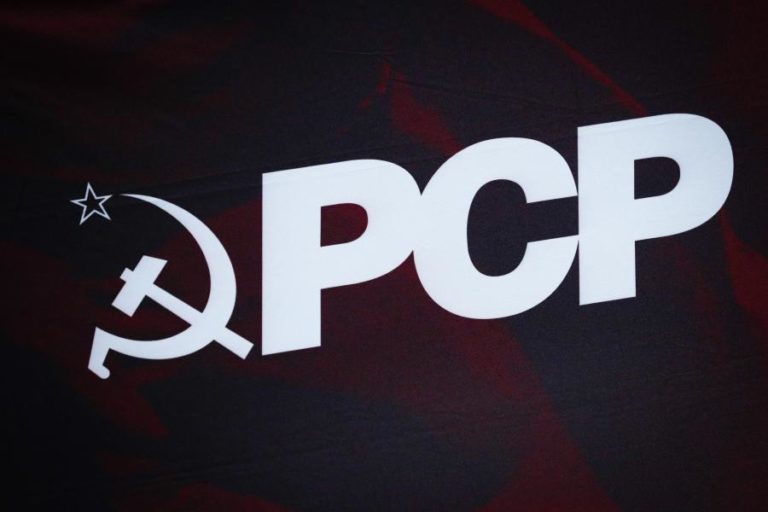 PCP mantém regras de acesso ao seu arquivo, em resposta a apelo de historiadores