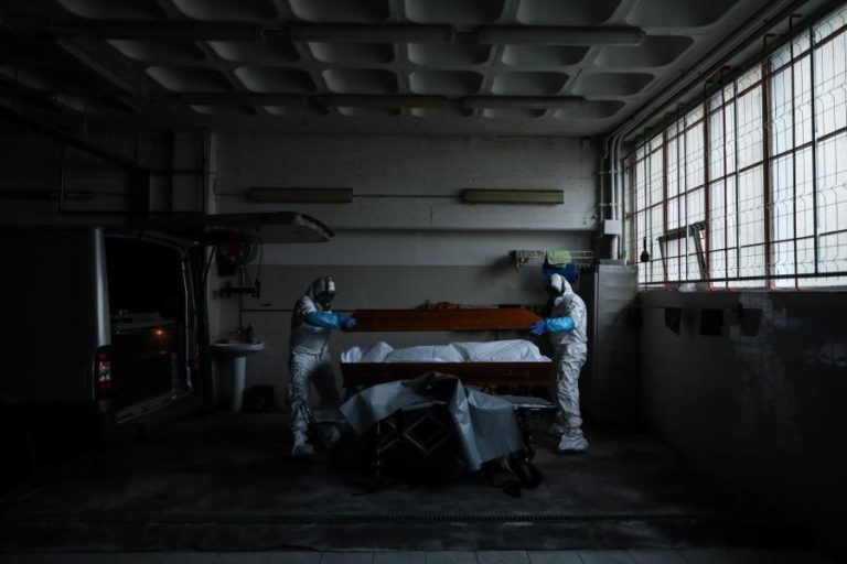 Covid-19/Um ano: Mais de metade do total de mortes em Portugal ocorreu desde janeiro