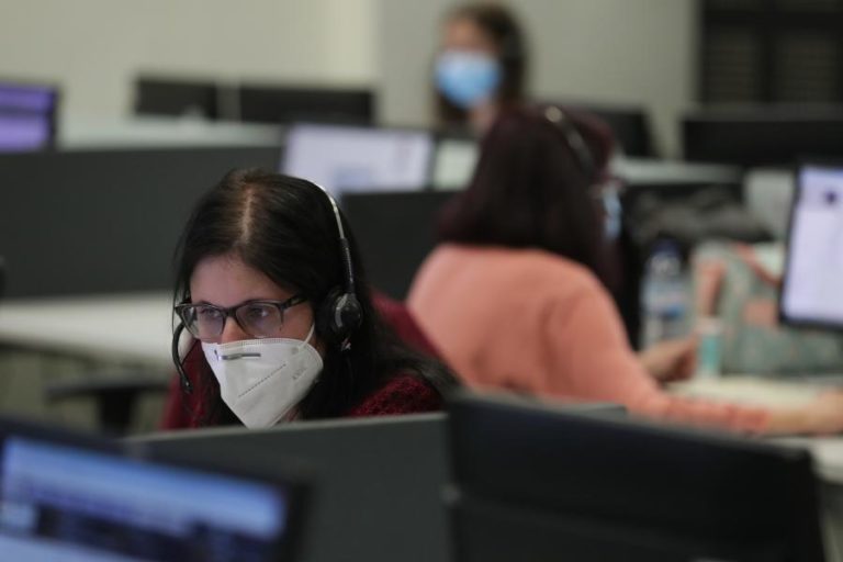 Covid-19: Desfasamento de horários de trabalho mantém-se até final do ano