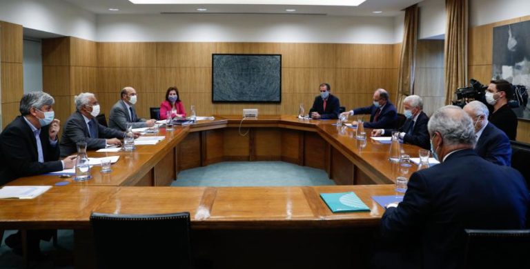 Covid-19: Parceiros sociais reúnem-se hoje com plano de desconfinamento na agenda