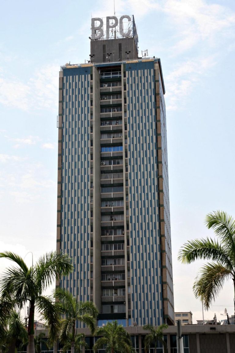 Afastada de momento privatização do banco angolano BPC