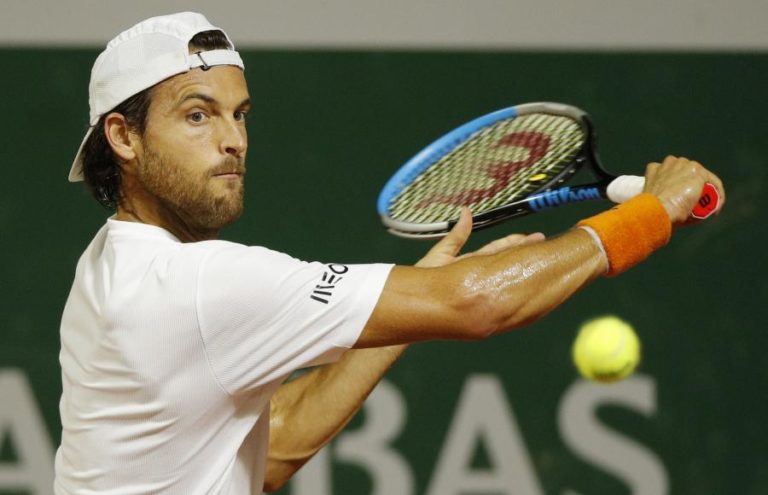 Tenista João Sousa desce mais um lugar no ranking, Djokovic mantém liderança