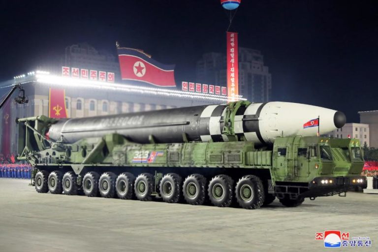 Japão condena novo lançamento de mísseis pela Coreia do Norte