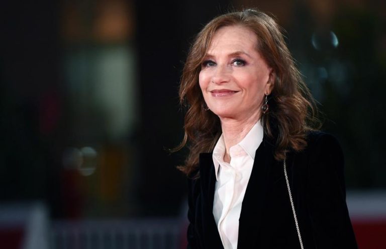 Dirigir a atriz Isabelle Huppert é “um grande privilégio”, diz encenador Tiago Rodrigues