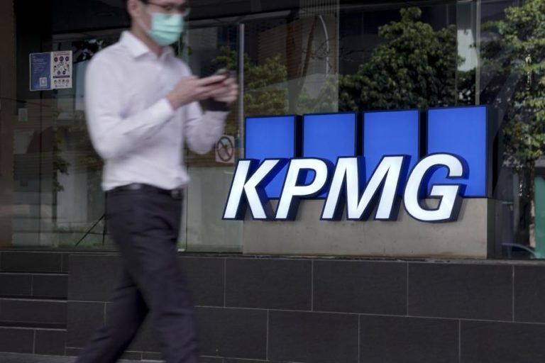 BES: Pedido de impugnação da KPMG à coima de 1 M de euros começa hoje a ser julgado