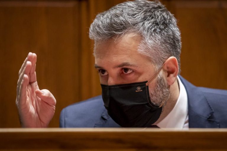 Ministro das Infraestruturas ouvido hoje no parlamento sobre situação na Groundforce