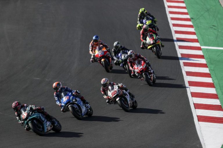 Covid-19: MotoGP e Fórmula 1 sem público é “excesso de zelo” – hoteleiros