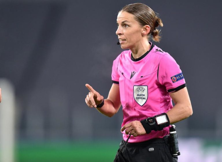 Mundial2022: Stéphanie Frappart será a primeira mulher a arbitrar um jogo de qualificação