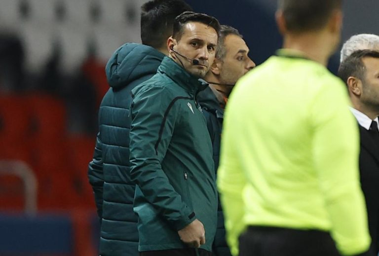 UEFA suspende árbitro do PSG-Basaksehir mas afasta comportamento racista