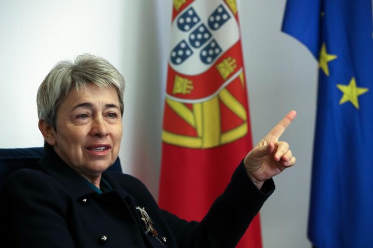 Covid-19: Governo apela para que portugueses só façam viagens essenciais