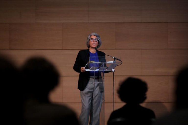 Ministra da Cultura diz que música popular portuguesa “deve muito” a Júlio Costa