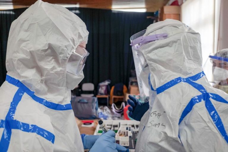 Covid-19: Testes despistagem começam terça-feira nas escolas públicas e privadas