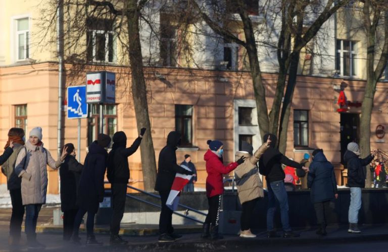 Autoridades bielorussas condenaram mais de 400 manifestantes