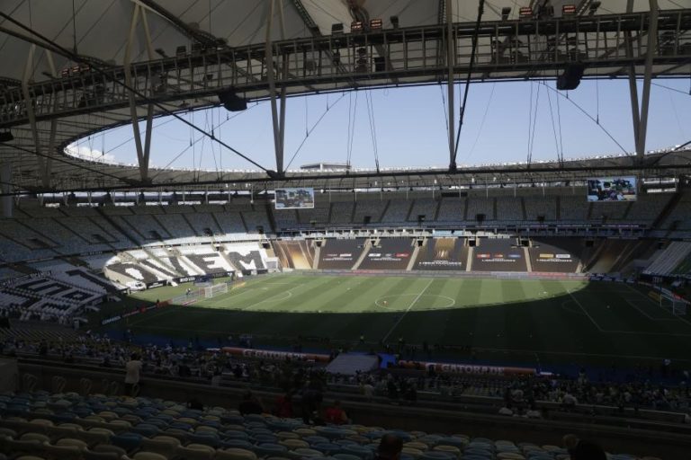 Aprovada lei que rebatiza estádio brasileiro do Maracanã com nome “Rei Pelé”