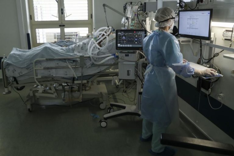 Covid-19/Um ano: Hospital Santa Maria tratou cerca de 2.500 doentes infetados