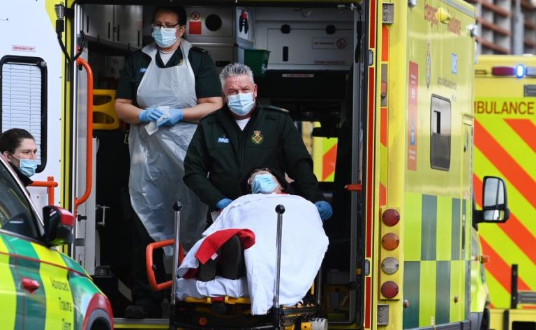 Covid-19: Reino Unido regista 52 mortos, mínimo desde outubro