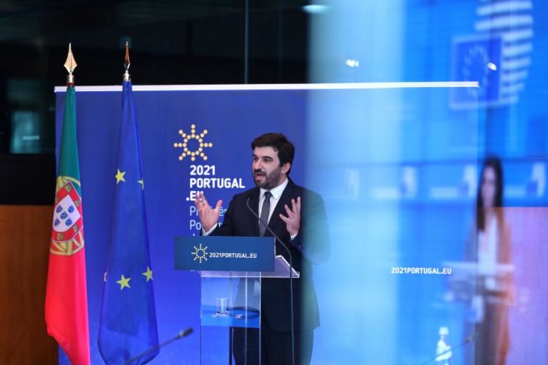 Ensino profissional deve adaptar-se aos jovens e ao mercado – ministro