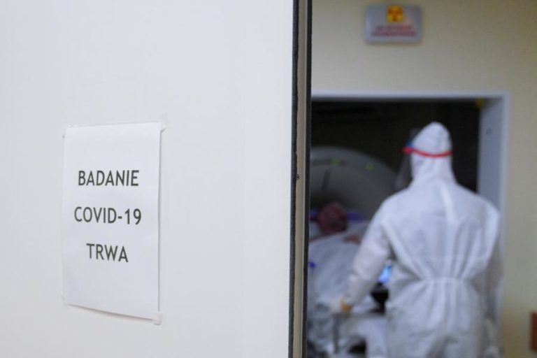 Covid-19: Quase 2,54 milhões de mortos em todo o mundo desde o início da pandemia