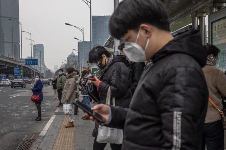 Hong Kong: Macau apoia Pequim para garantir exclusão de não patriotas nas eleições