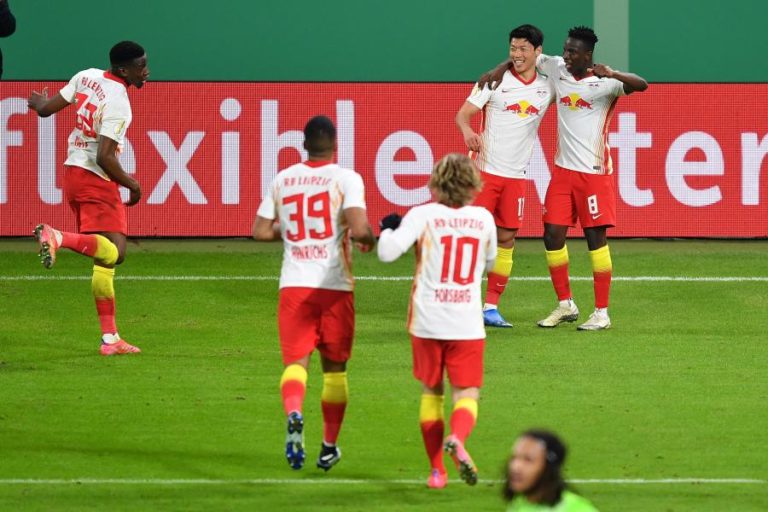 Leipzig bate Wolfsburgo e ‘carimba’ passagem às meias-finais da Taça da Alemanha