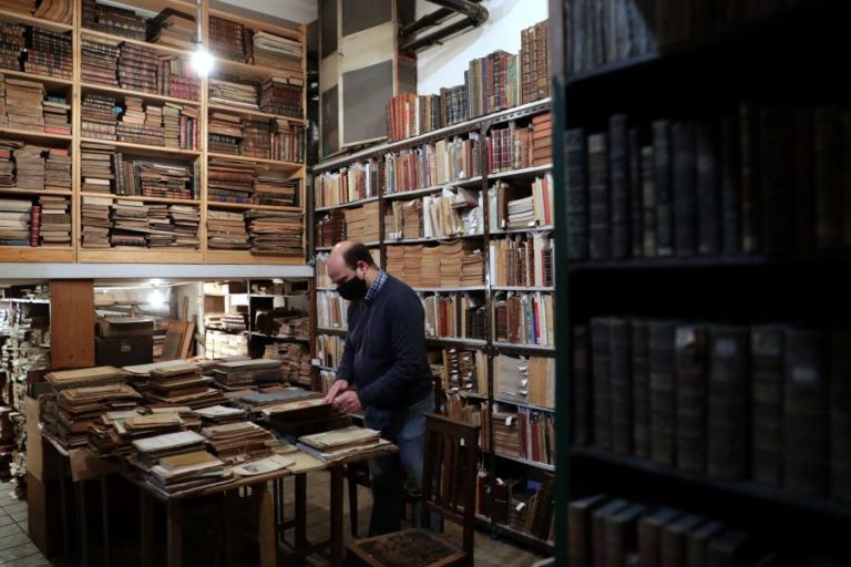 Covid-19: Alfarrabistas entre o desalento e a revolta à porta fechada