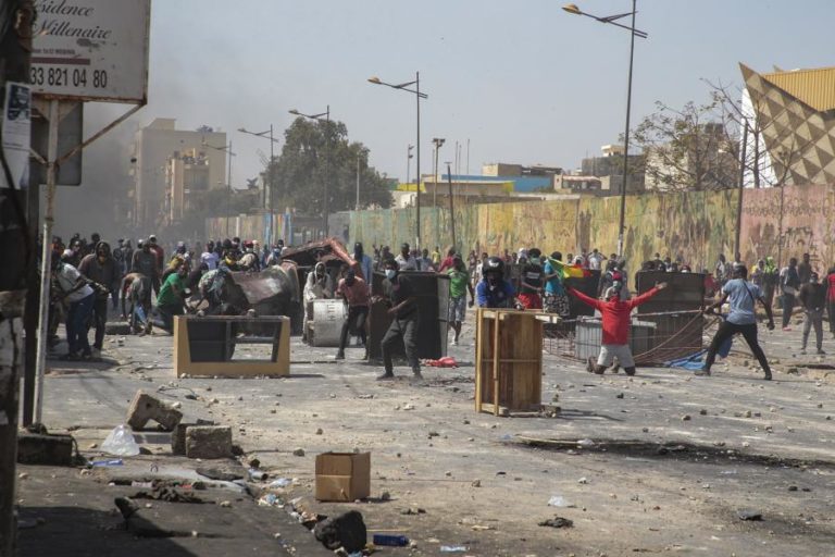 Pelo menos quatro mortos em manifestações pela libertação de líder da oposição no Senegal