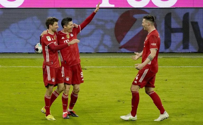 Bayern Munique vence Dortmund com reviravolta e ‘hat trick’ de Lewandowski