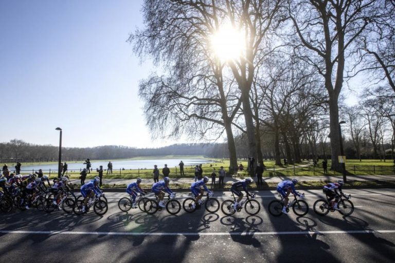 Covid-19: Paris-Nice não vai chegar a Nice após confinamento na região