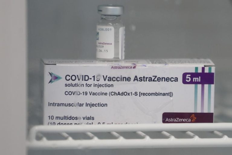 Covid-19: Cabo Verde recebe 24 mil vacinas da AstraZeneca e quer 70% de vacinação este ano