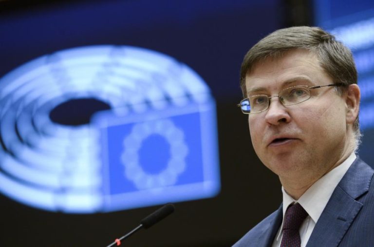 Bruxelas insiste que PRR contenham contributos das consultas públicas