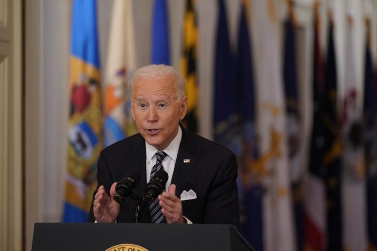 Covid-19: Joe Biden destaca vacinação e esperança de regresso à normalidade