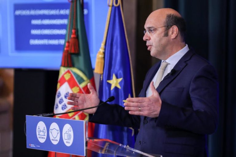 Covid-19: Governo “a trabalhar afincadamente” no prolongamento das moratórias nos setores mais afetados