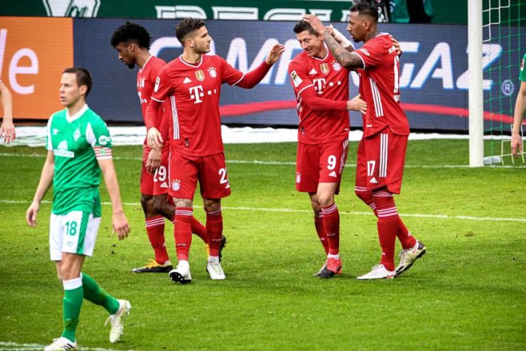 Líder Bayern vence em Bremen e aumenta vantagem no topo da Bundesliga