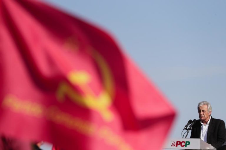 PCP promete lei para proteger trabalhadores das plataformas digitais