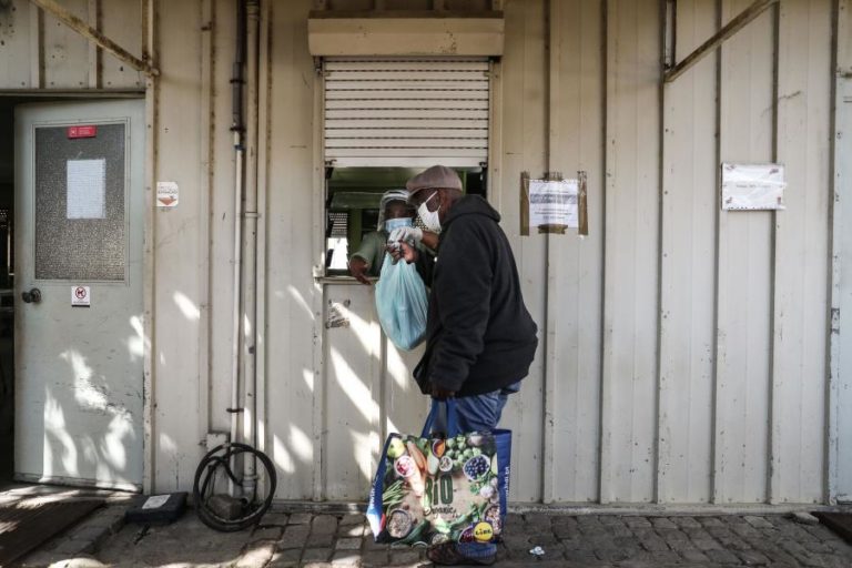 Covid-19/Um ano: Pandemia aumenta número de pessoas que precisam de uma cantina social