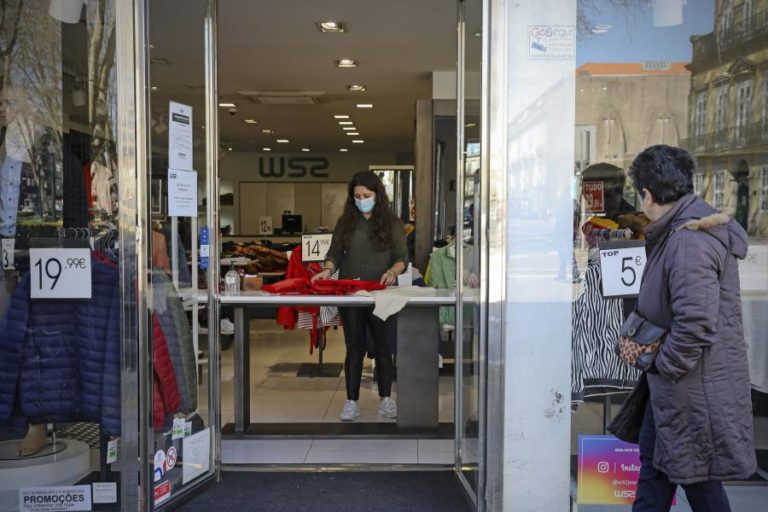 Covid-19: Portugal com oito mortes e 457 novos casos de infeção nas últimas 24 horas