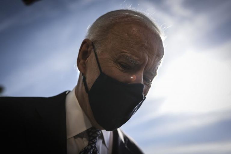 Biden apela a que população denuncie racismo e critica Trump