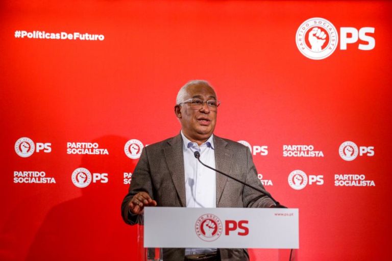 Covid-19: Costa quer PS e Governo a liderarem reforma da legislação laboral