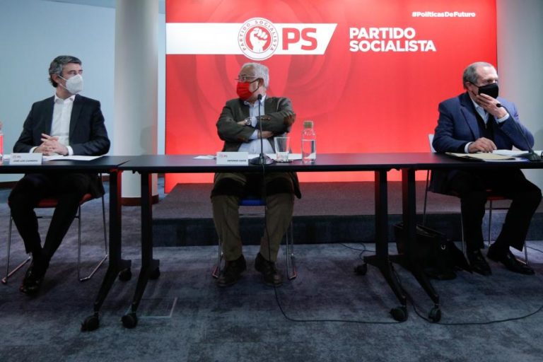Autárquicas: Costa contra a ideia de as eleições se realizarem em dois fins de semana