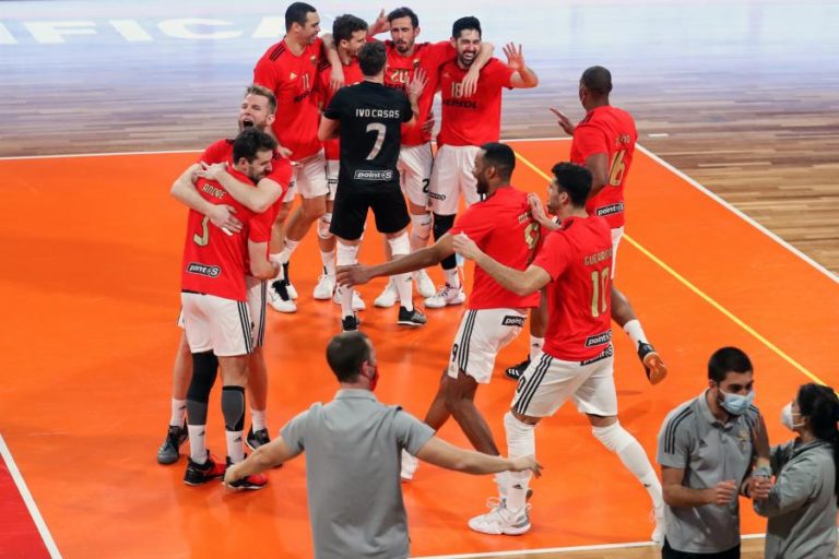 Benfica vence Fonte Bastardo no primeiro jogo da final do ‘play-off’ de voleibol