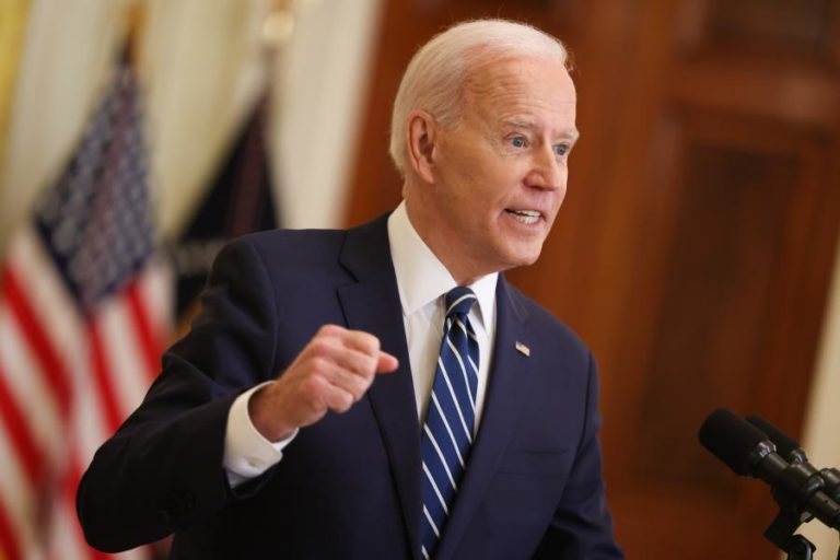 Biden anuncia desejar voltar a candidatar-se em 2024 e com Kamala como vice