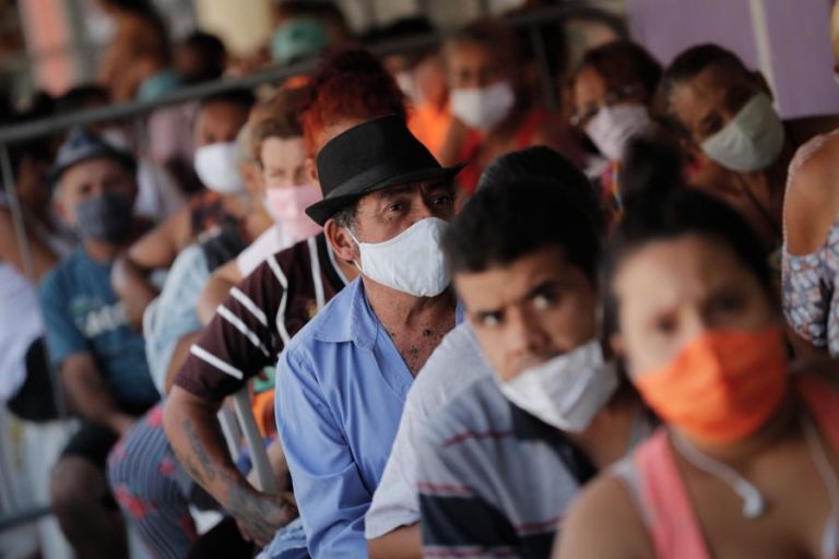 Covid-19: Brasil regista mais 3.438 mortos e ultrapassa 310 mil desde início da pandemia