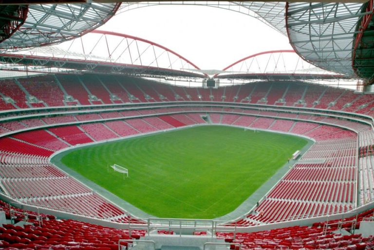 Benfica procura patrocinadores para nome do estádio da Luz e do centro de estágios