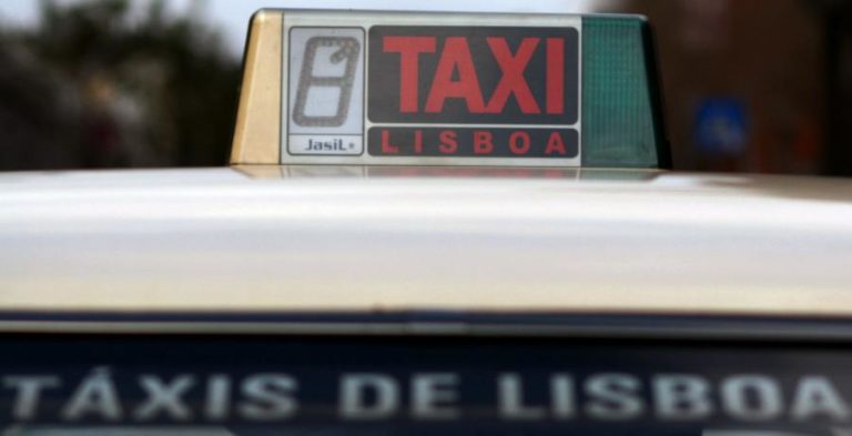 Covid-19: Taxistas com quebra de serviços na ordem dos 70% a nível nacional