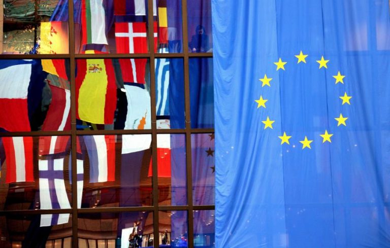 Covid-19: Bruxelas propõe financiamento de quase 530 ME para 20 países incluindo Portugal