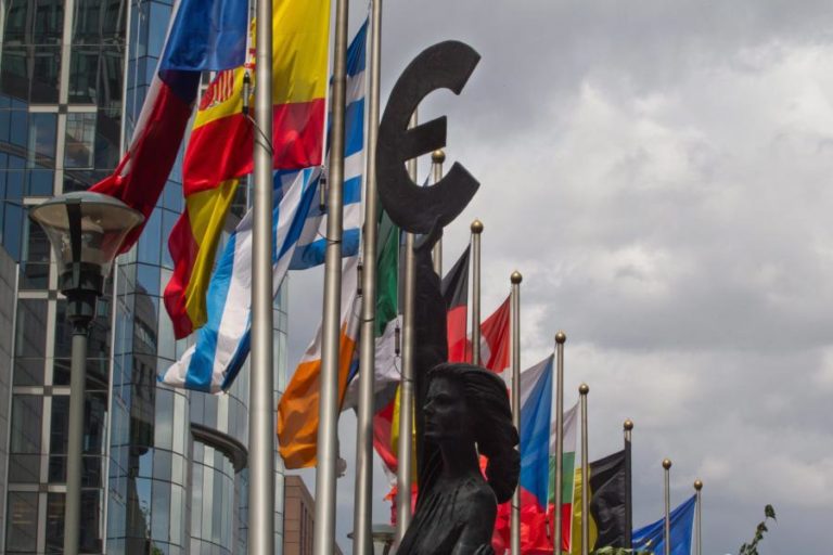 Défice da zona euro e da UE agrava-se no 4.º trimestre de 2020