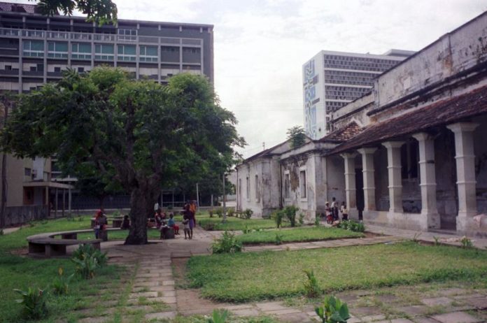 14248104.jpg